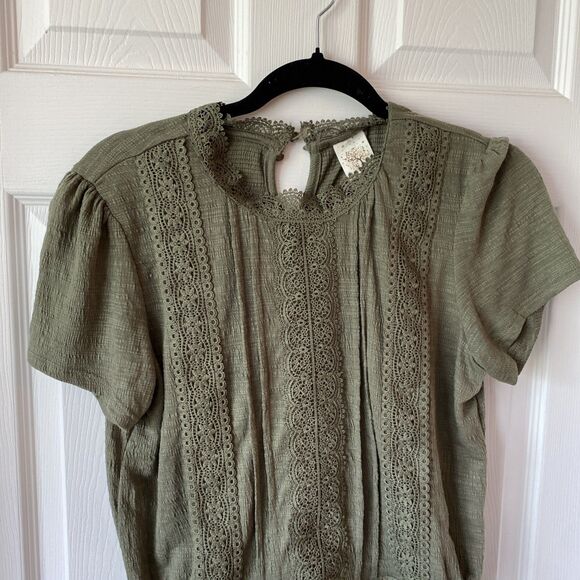 Self Esteem Blouse Women’s Size Small Short Sleeve Tie Bottom Lace Keyhole Green - Picture 4 of 11